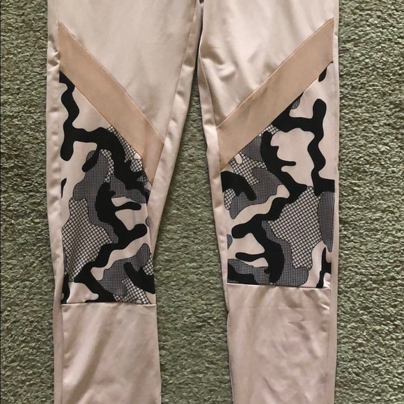 Blush Active Wear Set Workout Athleisure - Picture 3 of 6